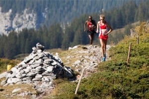 Markus Hohenwarter leading Hosea Tuei. Photo: www.timlloydphoto.com