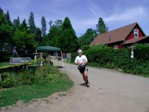 Cruising into Michigan Bluff in 2005. You never know when it'll be your day to go sub-20.