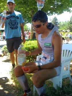 Kilian Jornet eating 2010 Western States 100