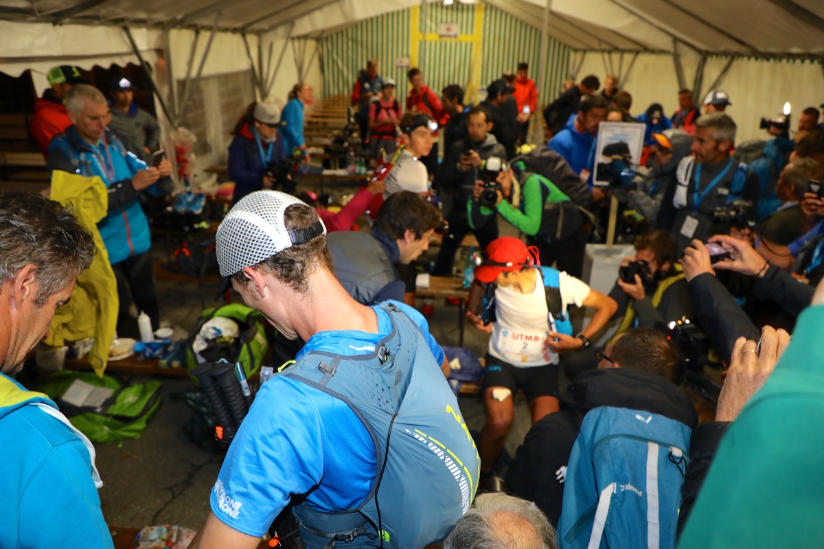 2017 UTMB - Jim Walmsey - Xavier Thevenard - Kilian Jornet - Les Contamines
