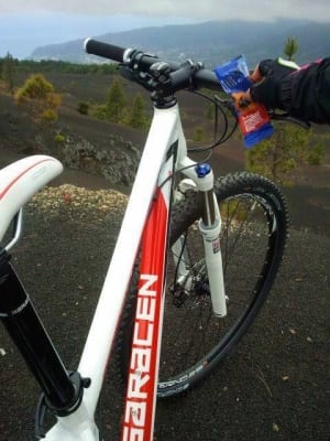 Anna Frost - Saracen bike