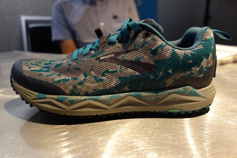 brooks women's caldera 3
