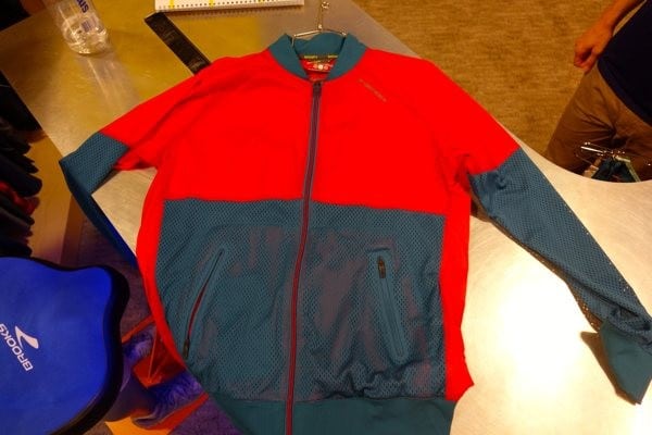 Brooks Run Through Jacket