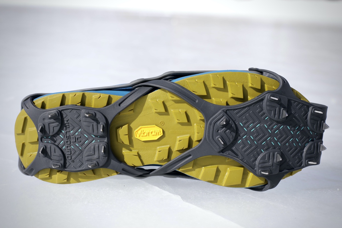 Hillsound Flexsteps Crampons bottom view with footplates and triangular spikes