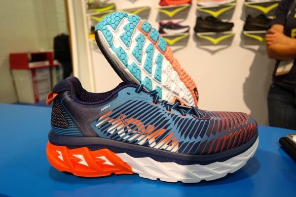 Hoka One One Arahi