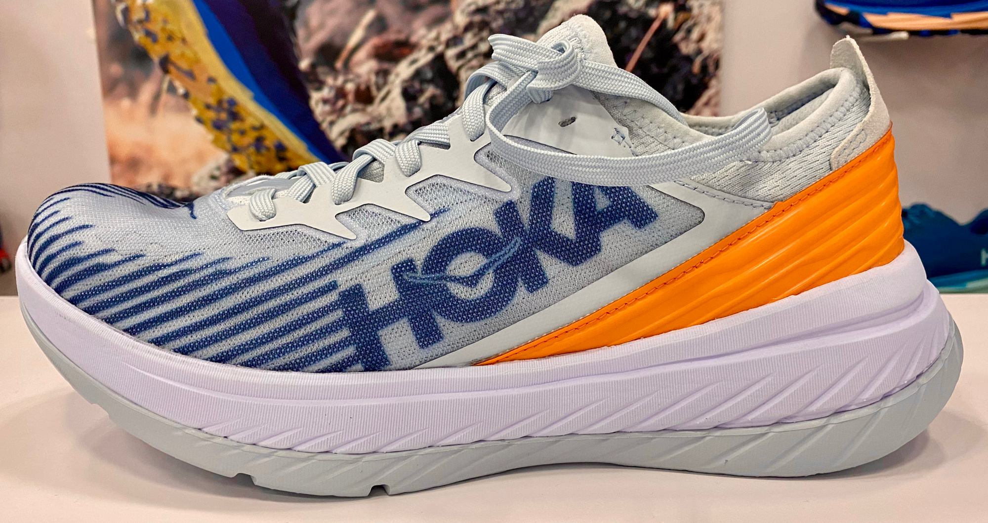 hoka one one carbon x spe
