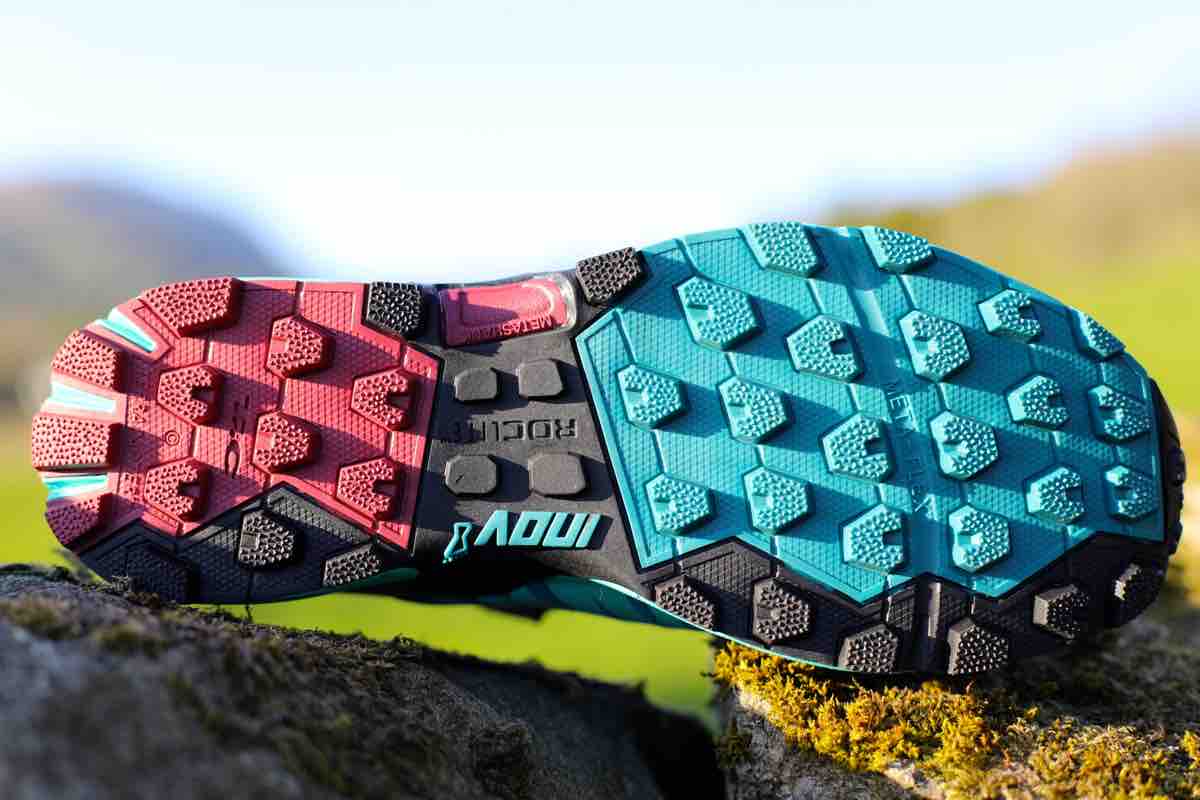 inov 8 roclite 305 womens