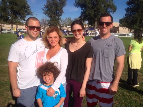 Photo 2 - Shannon Farar-Griefer and her kids