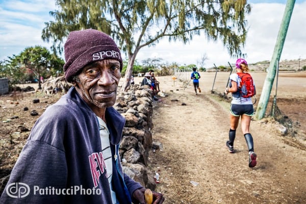 Locals lined most of the race route, offering cheers, smiles, high fives, drinks of water, and more. Trail de Rodrigues - locals.
