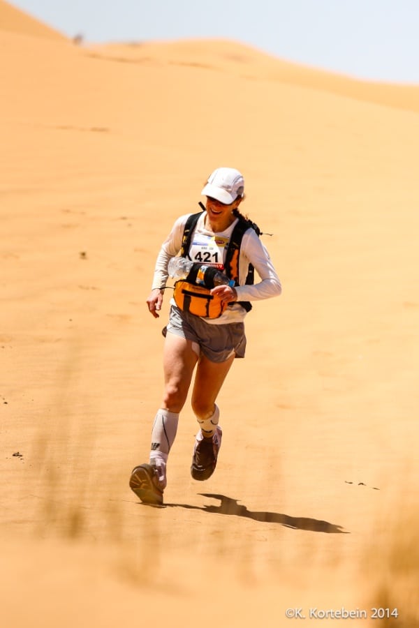 2014 Marathon des Sables - Nikki Kimball in sand dunes